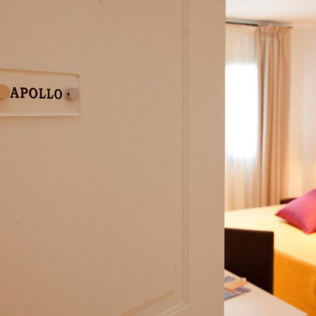 Xenia Hotel Villasimius Eksteriør bilde