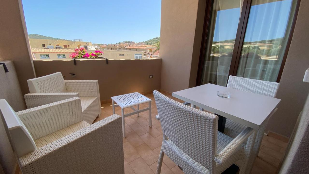 Xenia Hotel Villasimius Eksteriør bilde