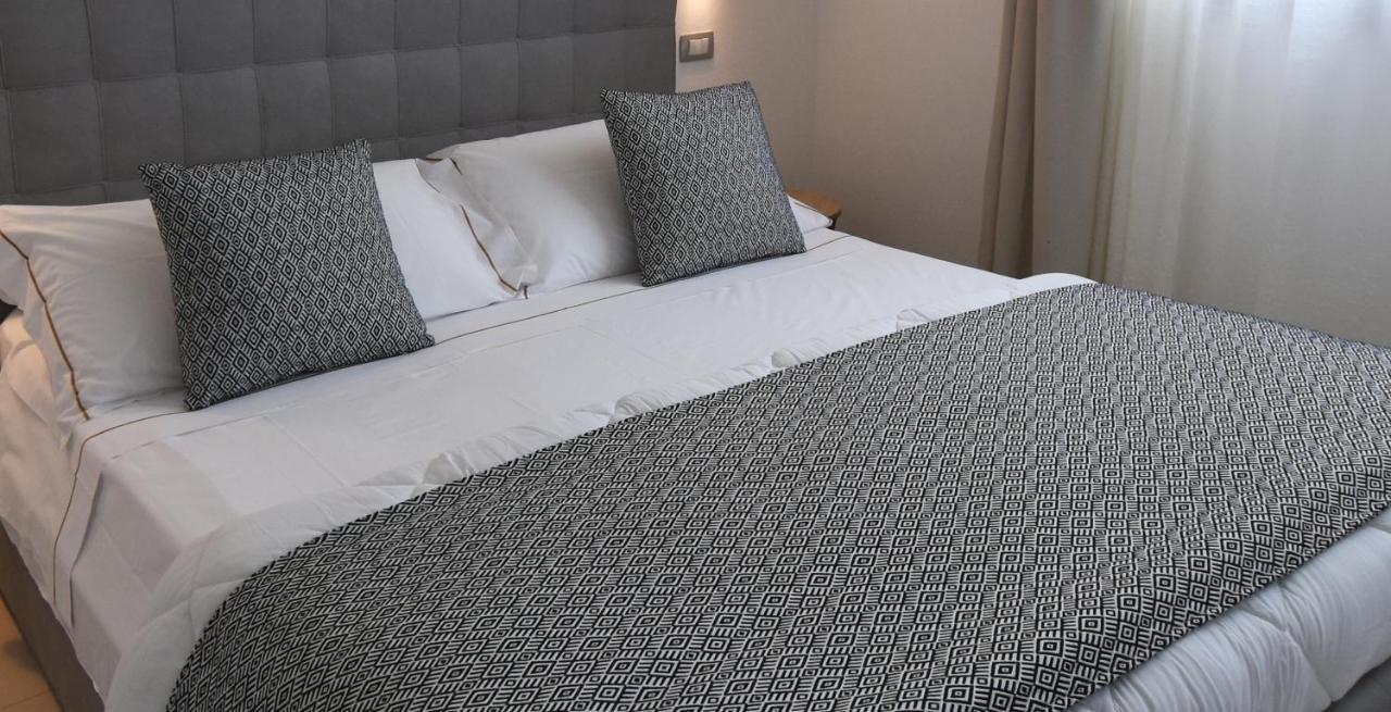 Xenia Hotel Villasimius Eksteriør bilde