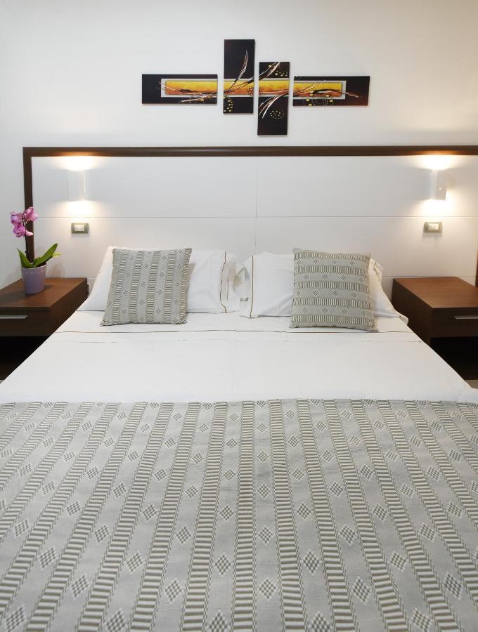 Xenia Hotel Villasimius Eksteriør bilde